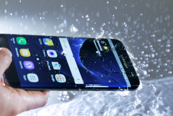 Galaxy S7 waterproof 